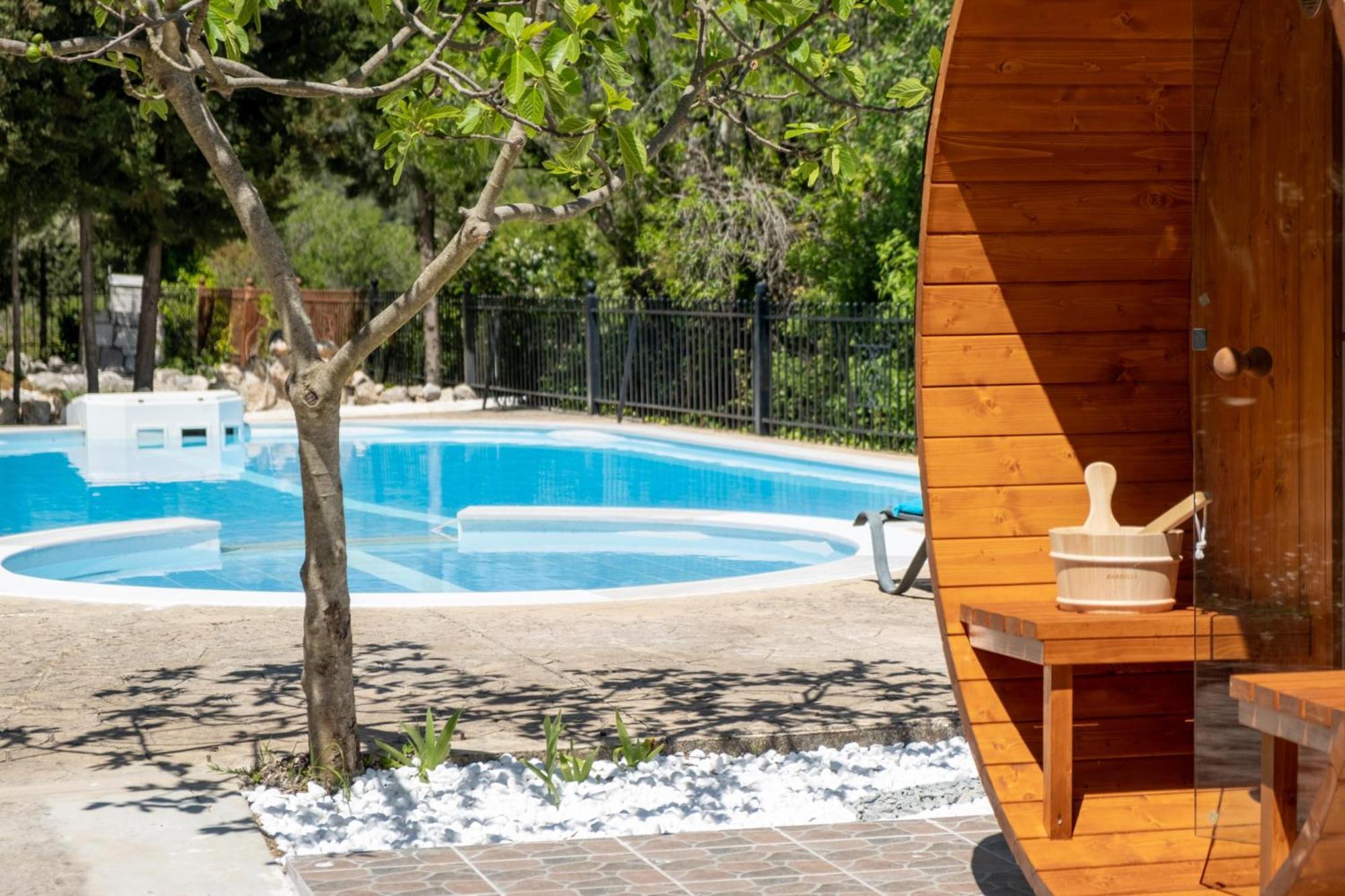 Apanema Mindfulness Resort Lefkada Asprogerakata エクステリア 写真
