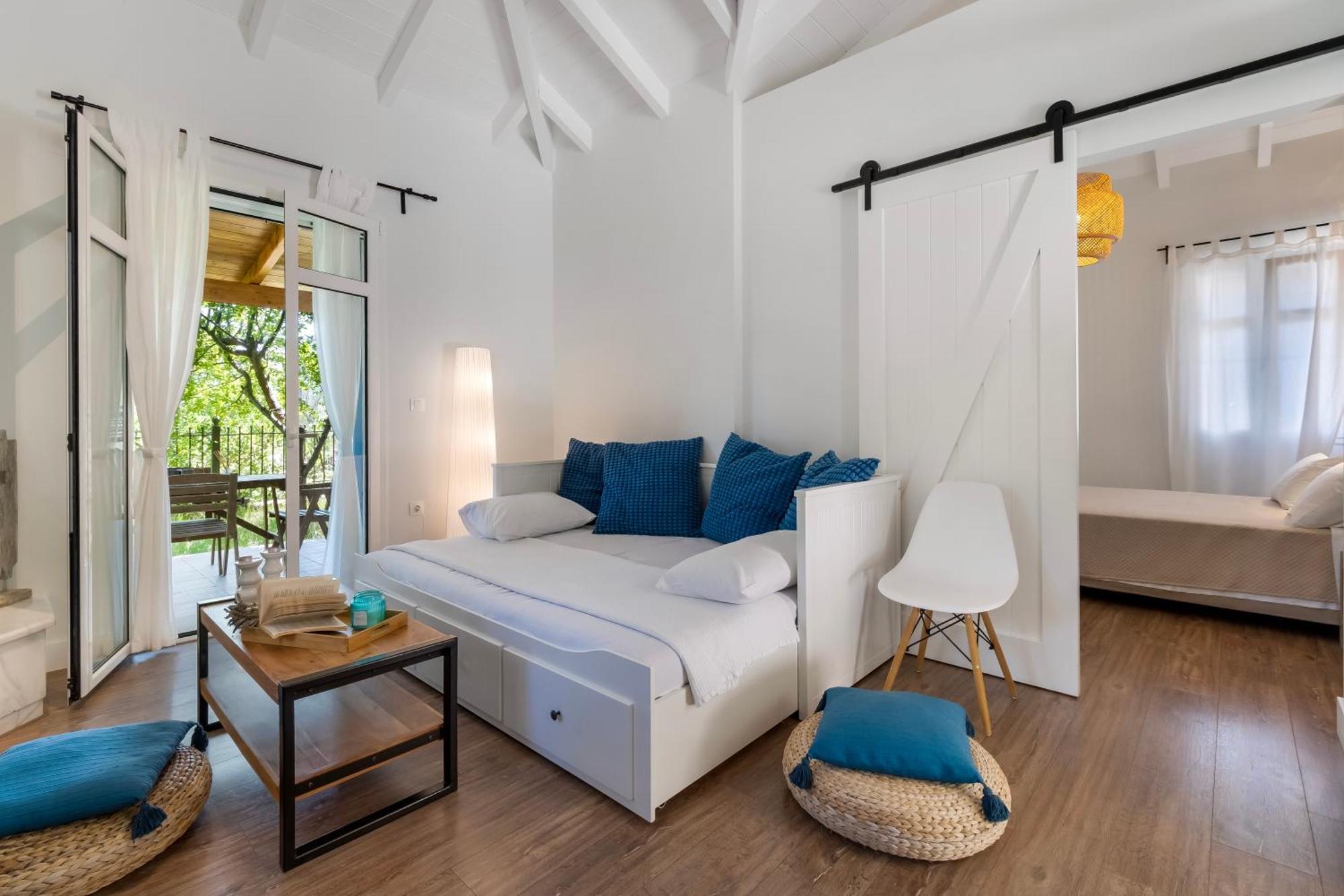 Apanema Mindfulness Resort Lefkada Asprogerakata エクステリア 写真