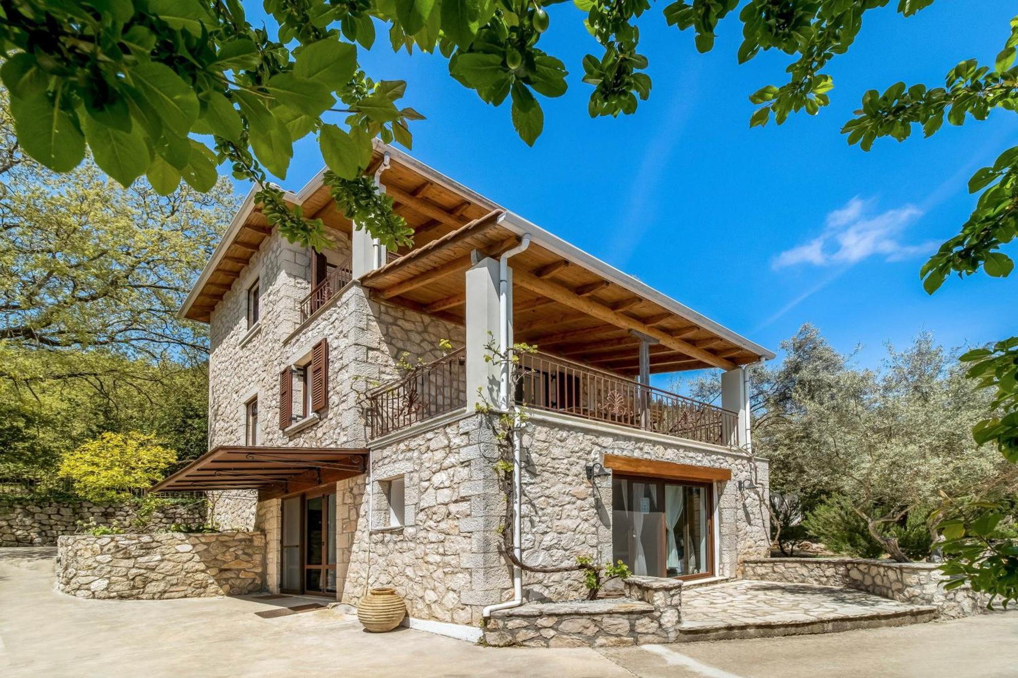 Apanema Mindfulness Resort Lefkada Asprogerakata エクステリア 写真