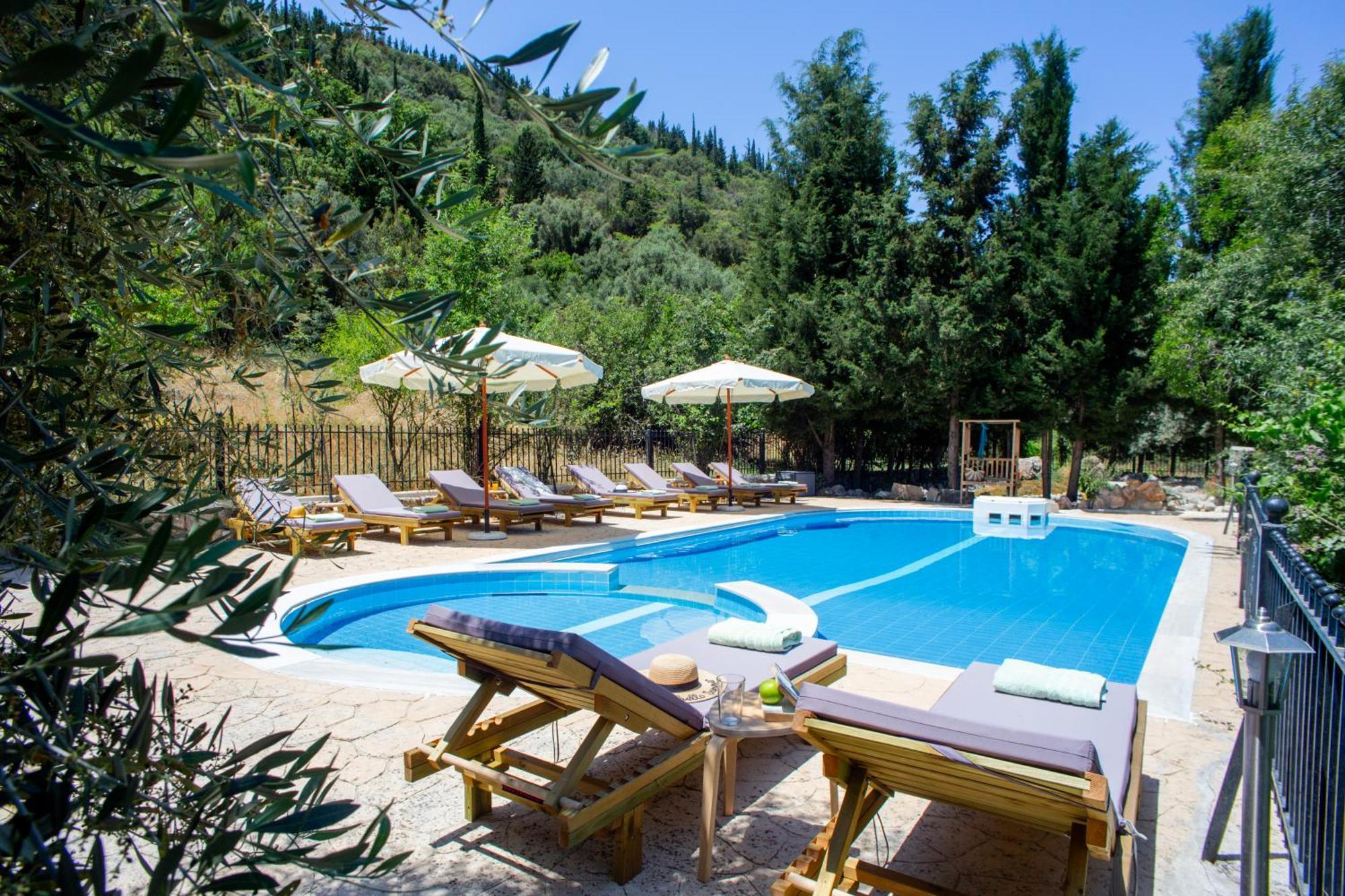 Apanema Mindfulness Resort Lefkada Asprogerakata エクステリア 写真